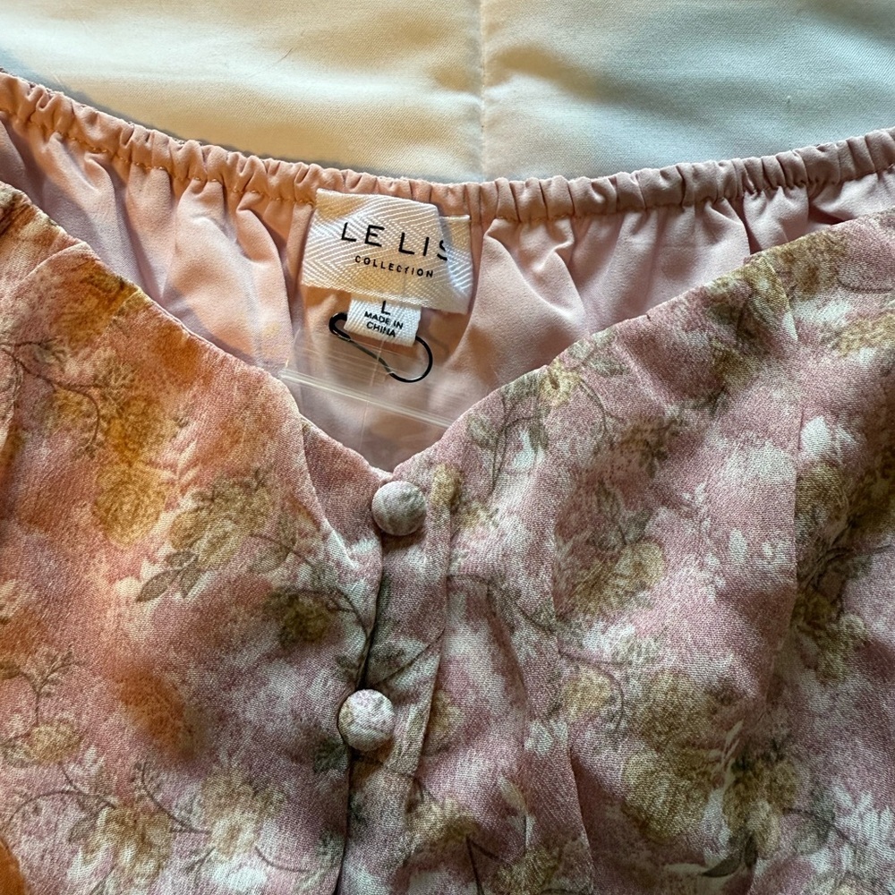 NWT Le Lis Women’s Crop Top Long Sleeve Floral Pink Top Size Large - Picture 6 of 9